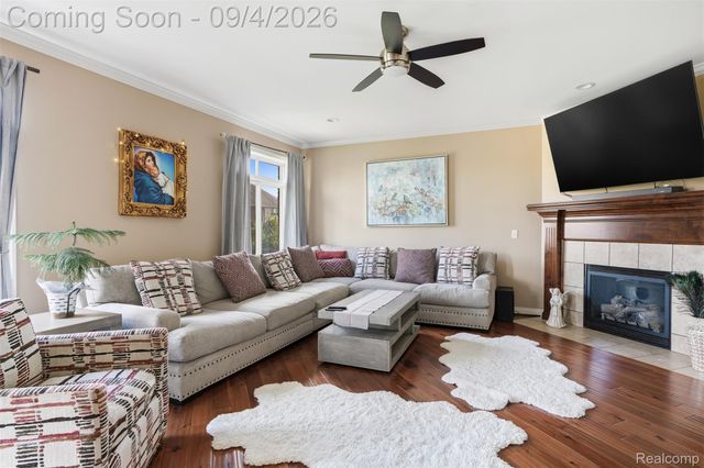 19330 Middle Branch Drive, Macomb Township, MI 48044