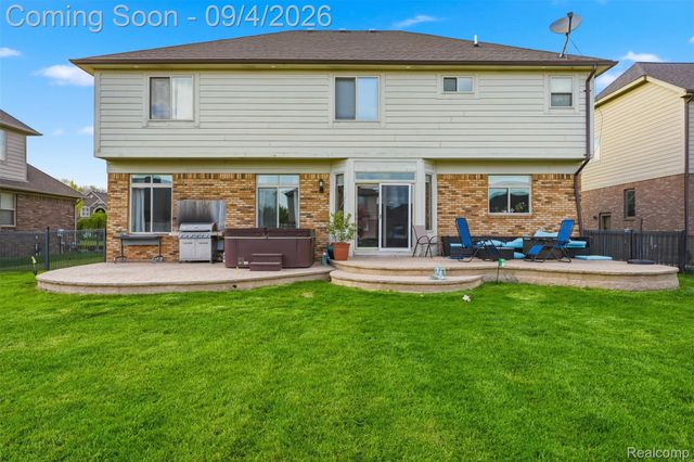 19330 Middle Branch Drive, Macomb Township, MI 48044