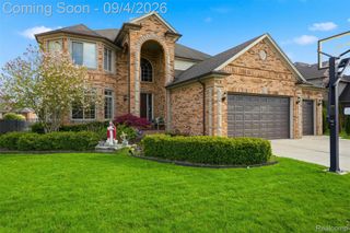19330 Middle Branch Drive, Macomb Township, MI 48044