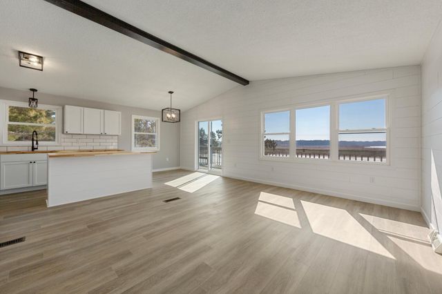 534 195th Lane NW, Cedar, MN 55011