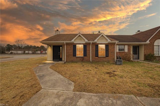 1 Holly Hill CT, Portsmouth, VA 23702