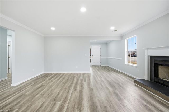 1 Holly Hill CT, Portsmouth, VA 23702