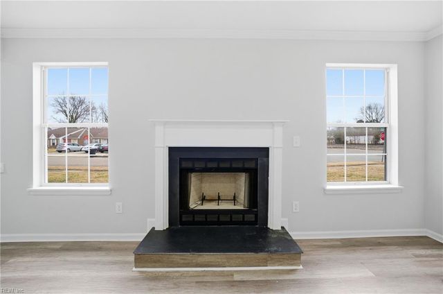 1 Holly Hill CT, Portsmouth, VA 23702