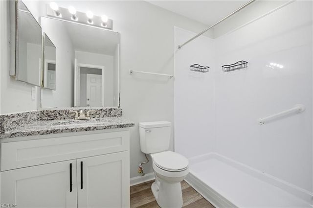 1 Holly Hill CT, Portsmouth, VA 23702