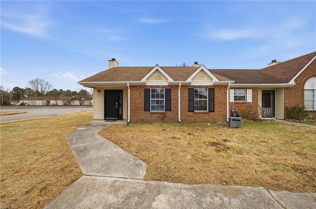 1 Holly Hill CT, Portsmouth, VA 23702