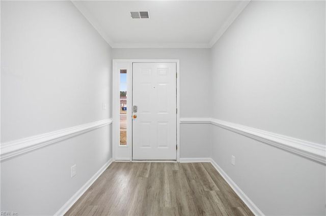 1 Holly Hill CT, Portsmouth, VA 23702