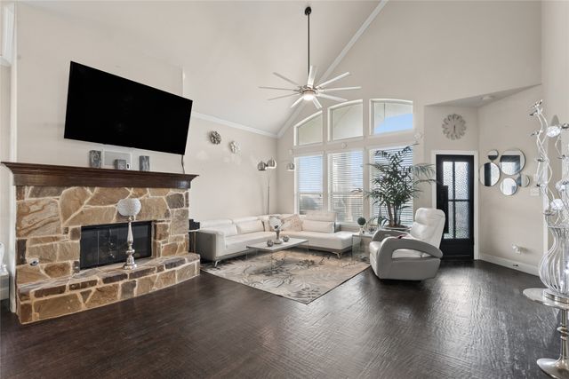 4948 Grinstein Drive, Fort Worth, TX 76244