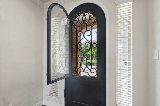 4948 Grinstein Drive, Fort Worth, TX 76244