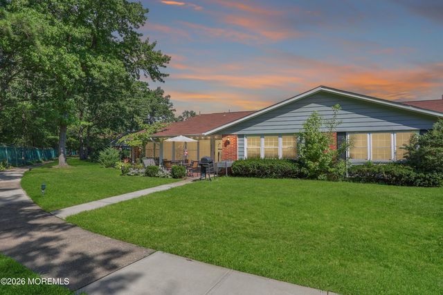 457A Portsmouth Drive, Lakewood, NJ 08701