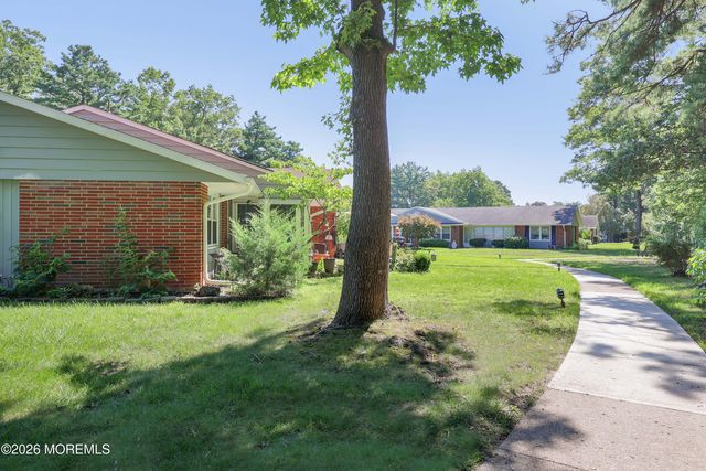 457A Portsmouth Drive, Lakewood, NJ 08701