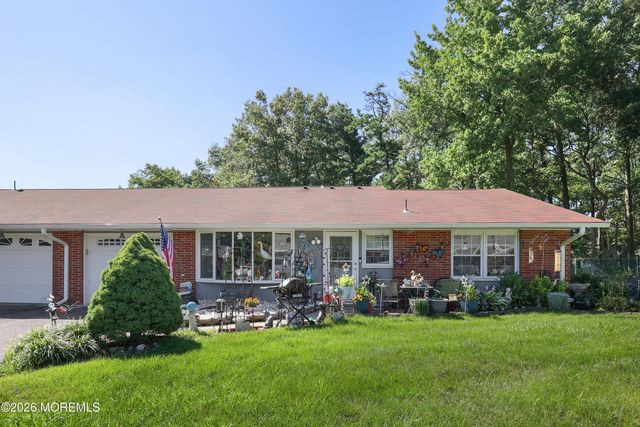 457A Portsmouth Drive, Lakewood, NJ 08701