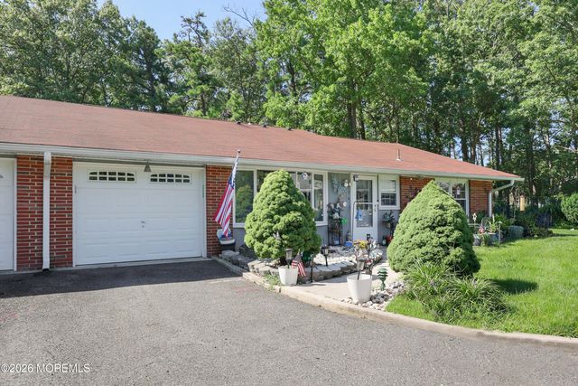 457A Portsmouth Drive, Lakewood, NJ 08701