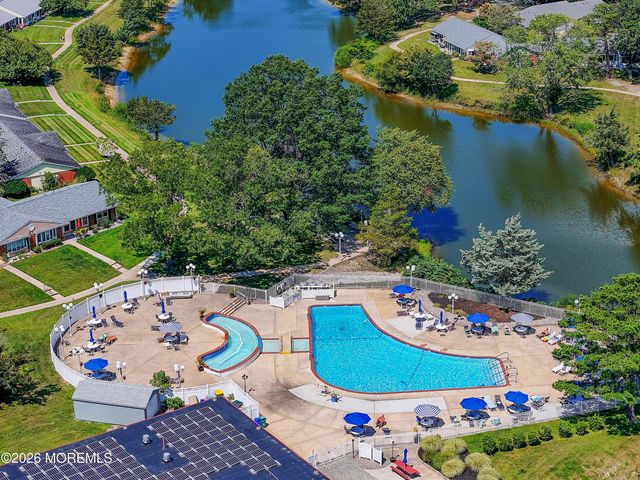 457A Portsmouth Drive, Lakewood, NJ 08701