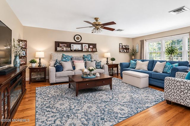 457A Portsmouth Drive, Lakewood, NJ 08701