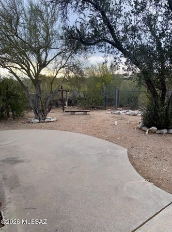 4431 N Swan Road, Tucson, AZ 85718