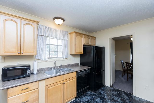 705 Dawes Dr, Denham Springs, LA 70726