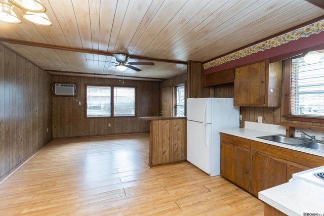 705 Dawes Dr, Denham Springs, LA 70726