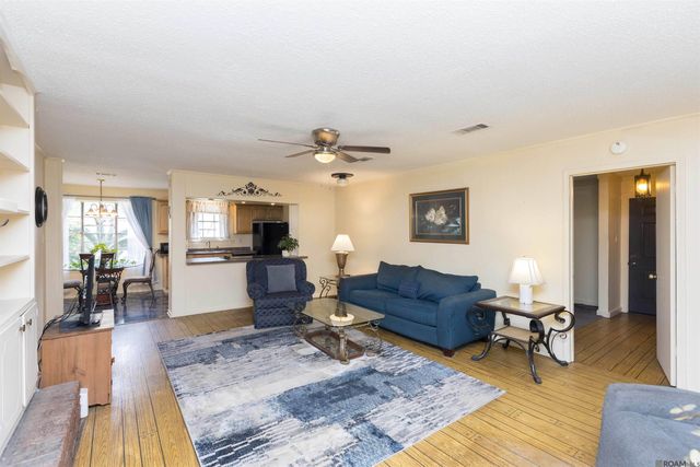 705 Dawes Dr, Denham Springs, LA 70726