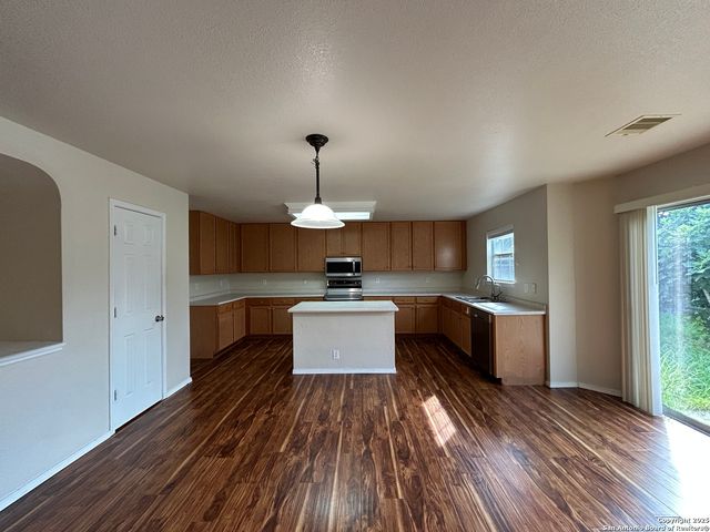 424 Copper Hill, New Braunfels, TX 78130