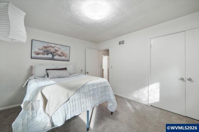 854 Madrona Av SE, Salem, OR 97302