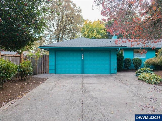 854 Madrona Av SE, Salem, OR 97302