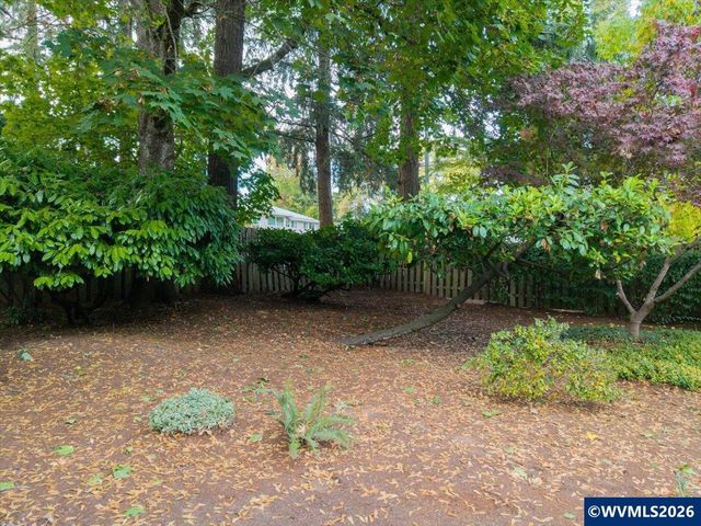 854 Madrona Av SE, Salem, OR 97302