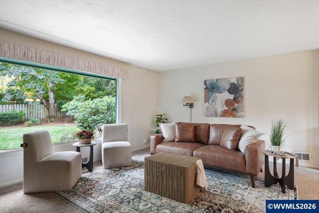 854 Madrona Av SE, Salem, OR 97302