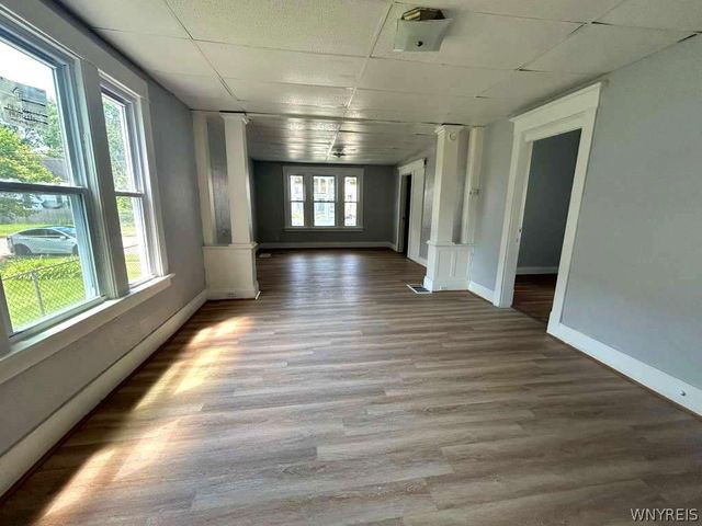 37 Fox Street, Buffalo, NY 14212