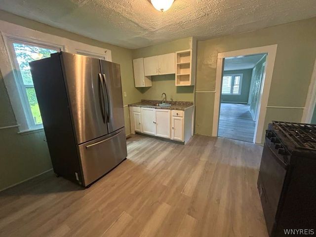 37 Fox Street, Buffalo, NY 14212