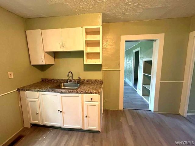 37 Fox Street, Buffalo, NY 14212