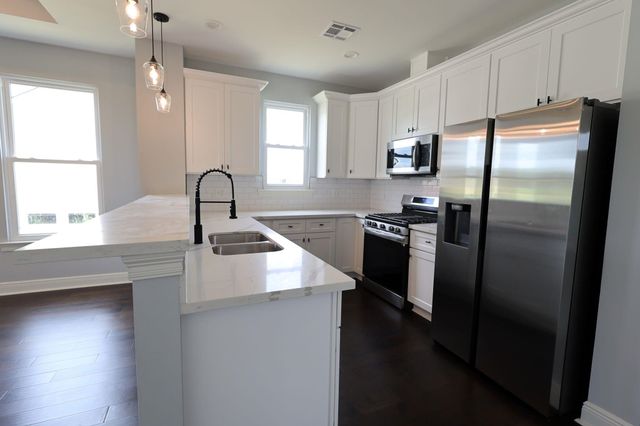 623 Jean Charles Boulevard, Gray, LA 70359