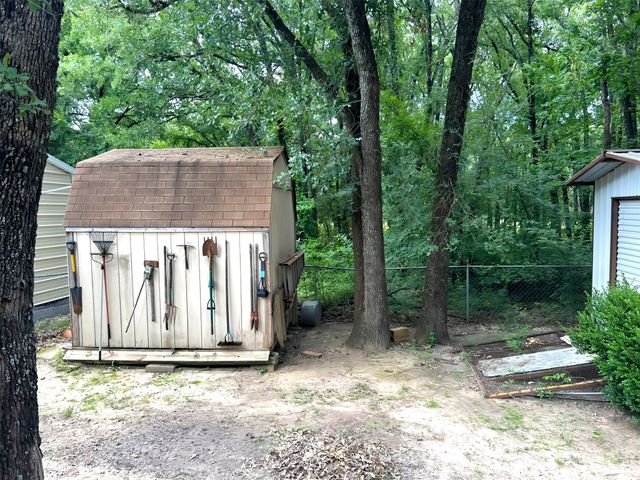 20213 Leisureland Road, Mabank, TX 75156