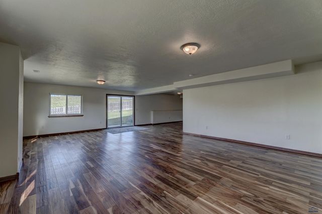 5001 MISTY WOODS LN, Raid City, SD 57701
