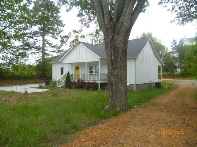 124 John Oliver Dr, Hohenwald, TN 38462