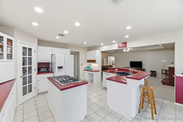 14022 N 150th East Avenue, Collinsville, OK 74021