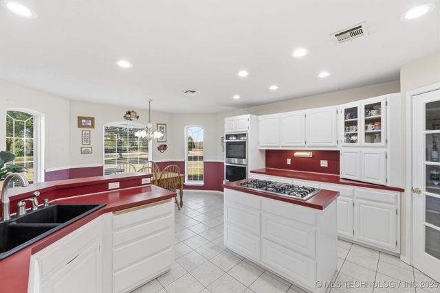 14022 N 150th East Avenue, Collinsville, OK 74021