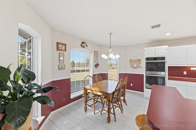 14022 N 150th East Avenue, Collinsville, OK 74021