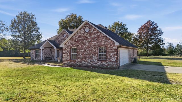 14022 N 150th East Avenue, Collinsville, OK 74021