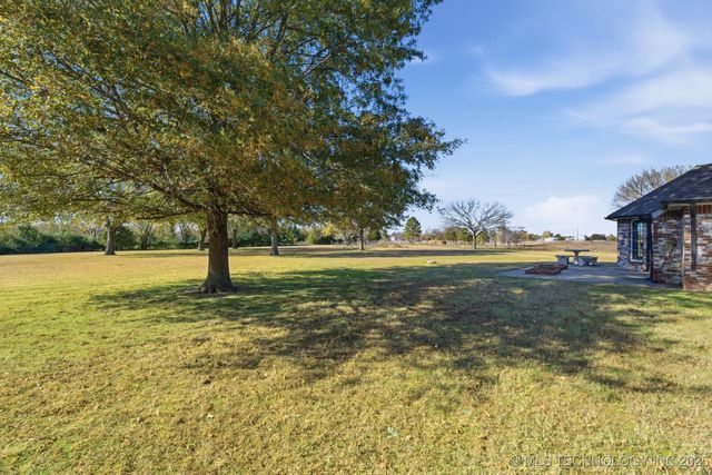 14022 N 150th East Avenue, Collinsville, OK 74021