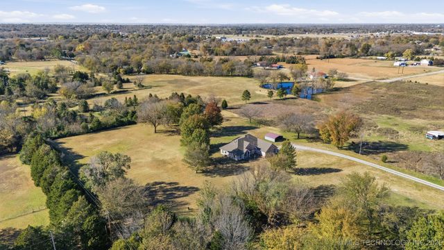 14022 N 150th East Avenue, Collinsville, OK 74021