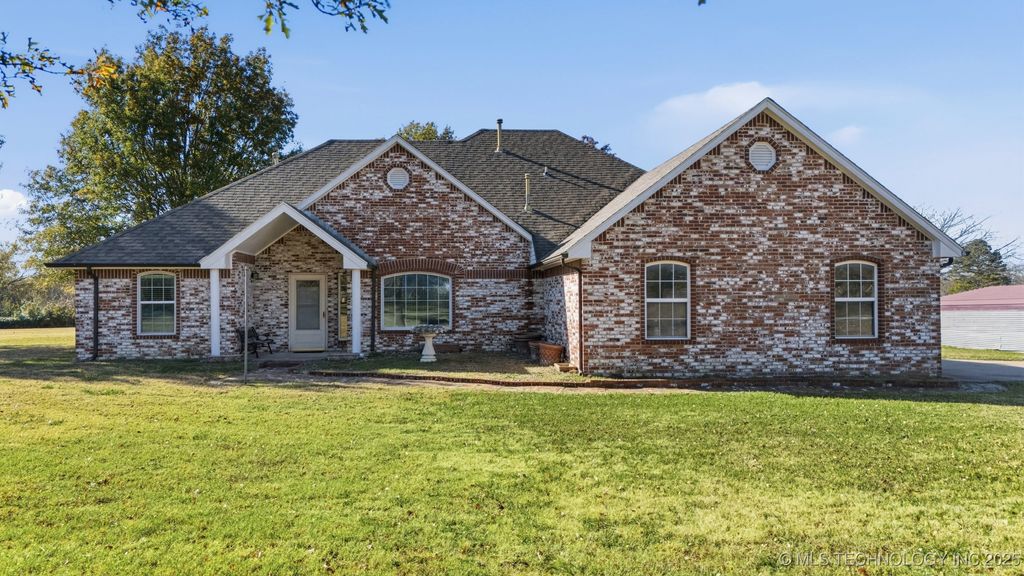 14022 N 150th East Avenue, Collinsville, OK 74021