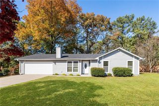 130 Forrest View Terrace, Johns Creek, GA 30022