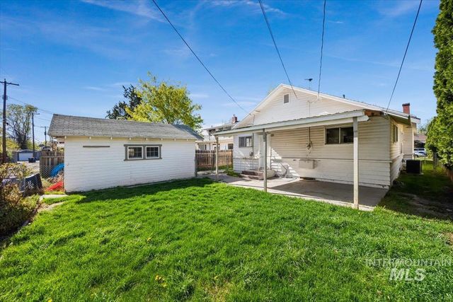 230 7th Ave N, Twin Falls, ID 83301