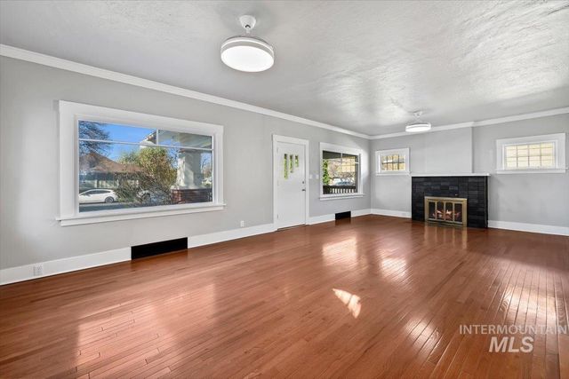 230 7th Ave N, Twin Falls, ID 83301