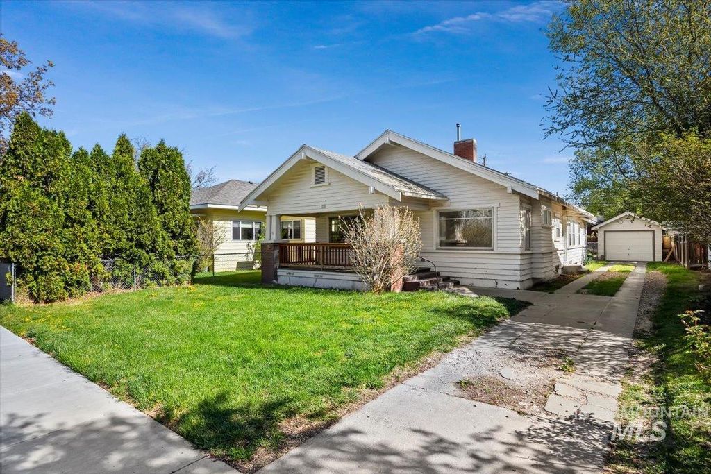 230 7th Ave N, Twin Falls, ID 83301