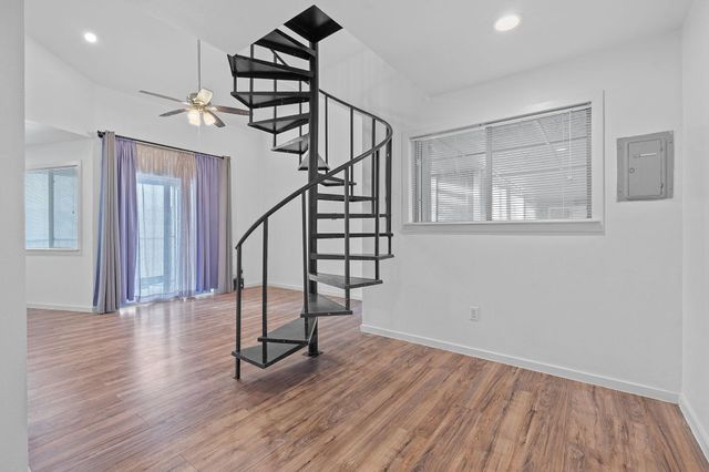 1840 Burton DR 208, Austin, TX 78741