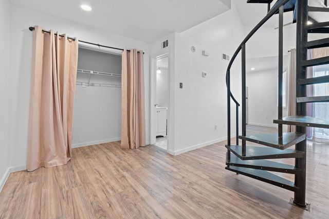 1840 Burton DR 208, Austin, TX 78741
