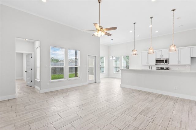 332 Wray Lane, Corpus Christi, TX 78412