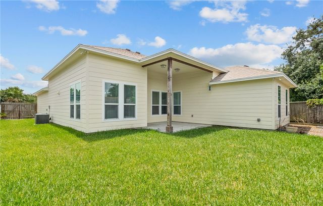 332 Wray Lane, Corpus Christi, TX 78412
