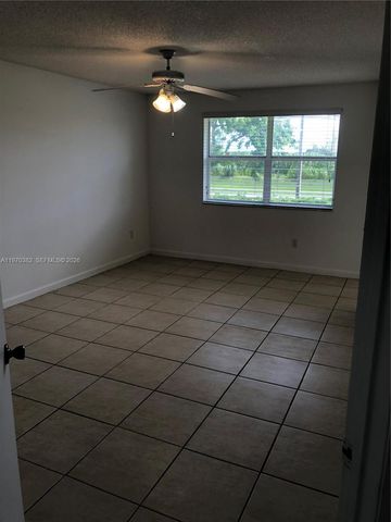 2268 SE 27th Dr 202-7F, Homestead, FL 33035